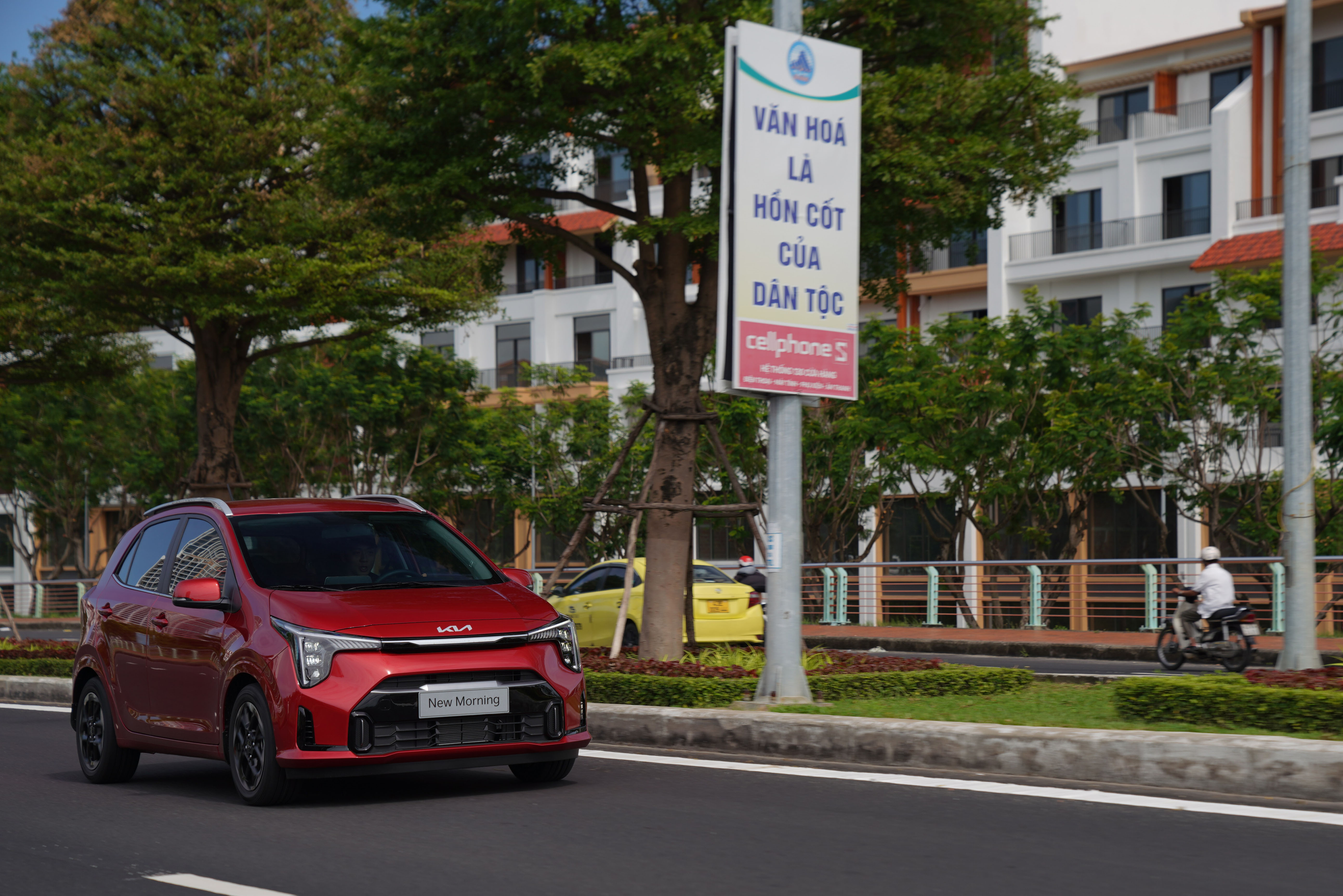 KHUNG GẦM CỨNG VỮNG, LINH HOẠT TRONG ĐÔ THỊ
